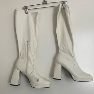 ❕SOLD❕White Disco Platform Boots